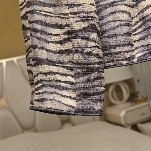 Adrianna Papell Silk Women's Patterned Blazer - Gray and Silver - Picture 5 of 15